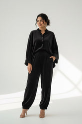 Luxe Comfort: Black